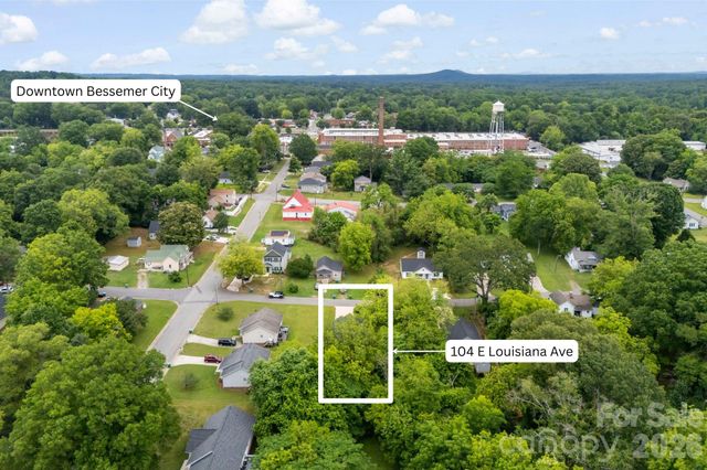 104 E Louisiana Avenue, Bessemer City, NC 28016