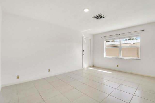 1501 Lance Road, Jupiter, FL 33469