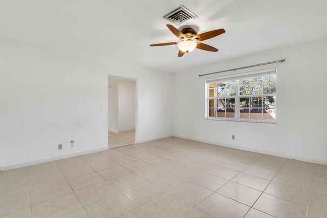 1501 Lance Road, Jupiter, FL 33469