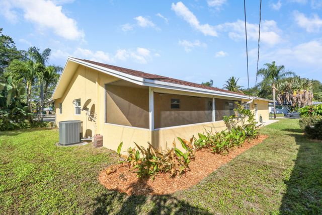 1501 Lance Road, Jupiter, FL 33469