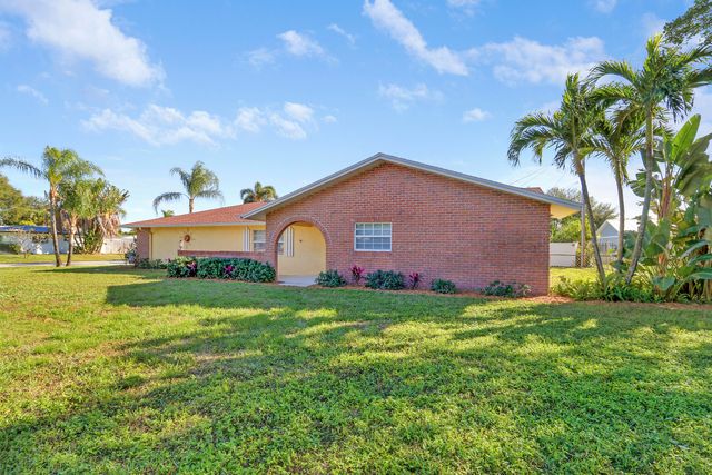 1501 Lance Road, Jupiter, FL 33469