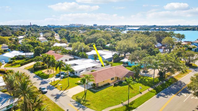 1501 Lance Road, Jupiter, FL 33469