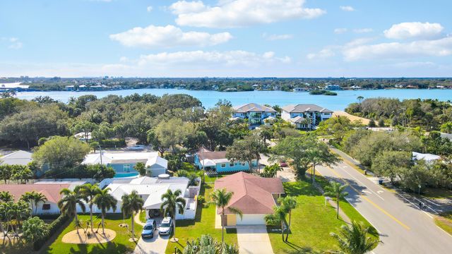 1501 Lance Road, Jupiter, FL 33469