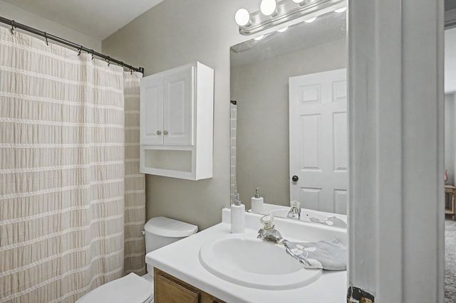 1029 S Mammoth Rd Unit 15, Manchester, NH 03109