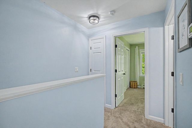 1029 S Mammoth Rd Unit 15, Manchester, NH 03109