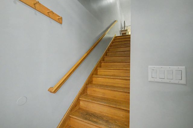 1029 S Mammoth Rd Unit 15, Manchester, NH 03109