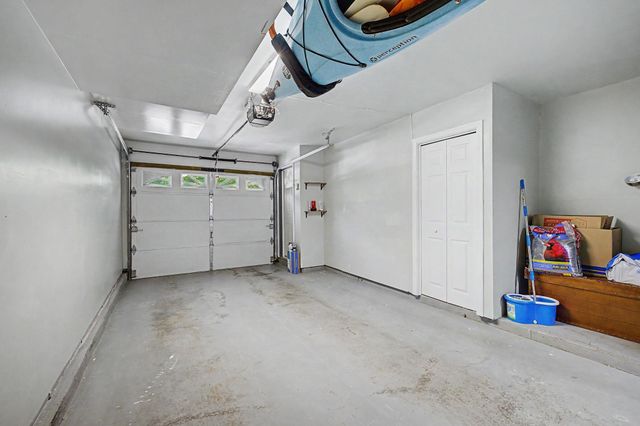 1029 S Mammoth Rd Unit 15, Manchester, NH 03109
