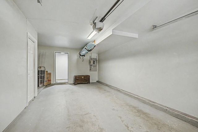 1029 S Mammoth Rd Unit 15, Manchester, NH 03109