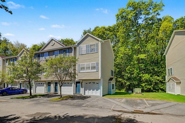 1029 S Mammoth Rd Unit 15, Manchester, NH 03109