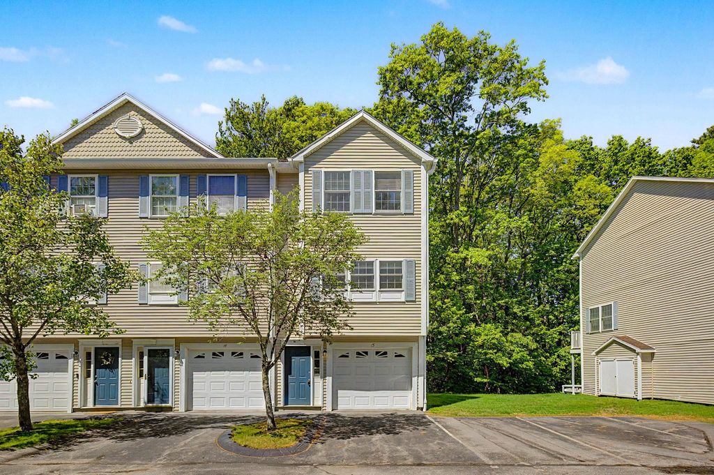 1029 S Mammoth Rd Unit 15, Manchester, NH 03109