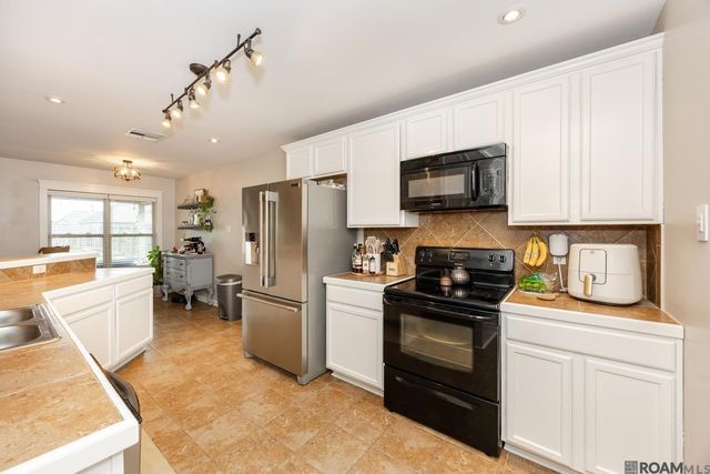 38276 St Croix Ct, Gonzales, LA 70737