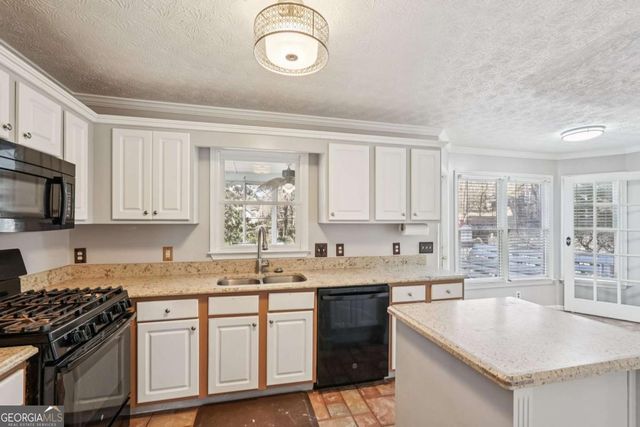 4924 Pippin Drive NW, Acworth, GA 30101