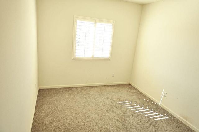 1382 Shoreline Drive, Madera, CA 93637