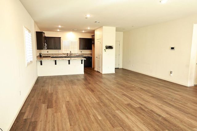 1382 Shoreline Drive, Madera, CA 93637