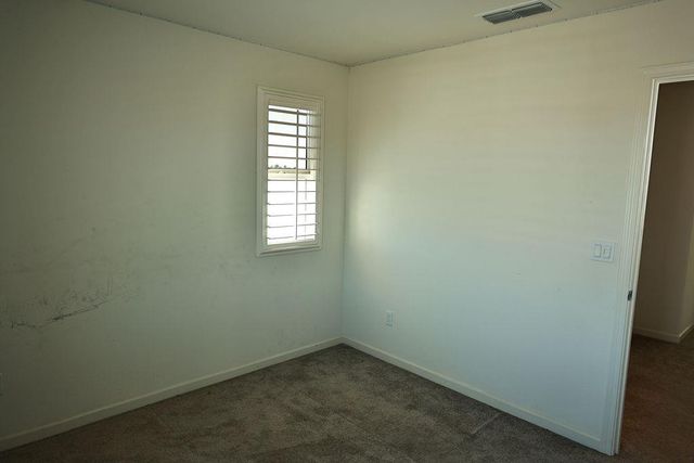 1382 Shoreline Drive, Madera, CA 93637