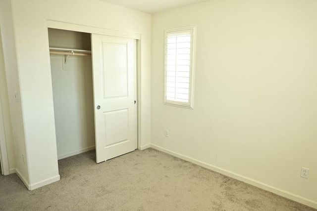 1382 Shoreline Drive, Madera, CA 93637