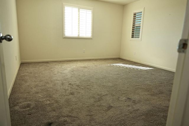 1382 Shoreline Drive, Madera, CA 93637