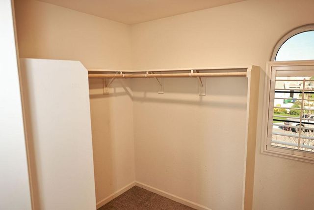 1382 Shoreline Drive, Madera, CA 93637