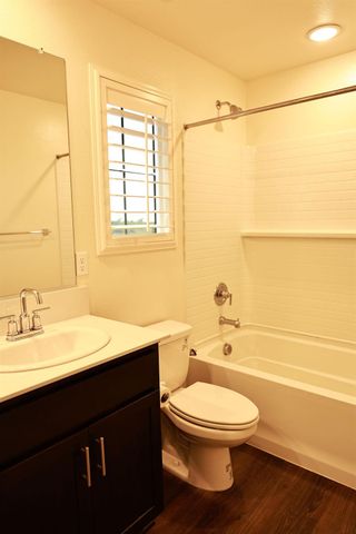 1382 Shoreline Drive, Madera, CA 93637