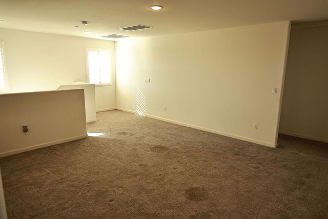 1382 Shoreline Drive, Madera, CA 93637