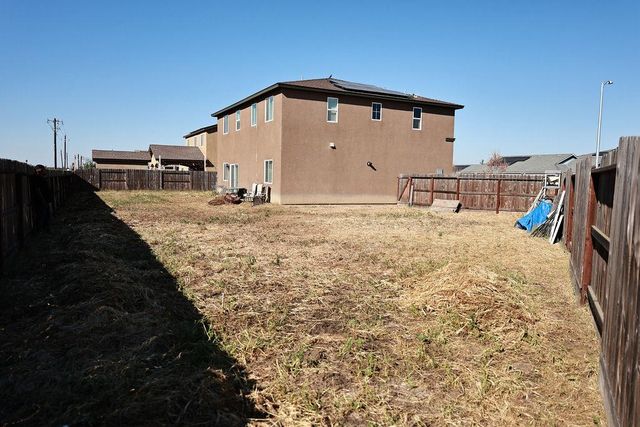 1382 Shoreline Drive, Madera, CA 93637