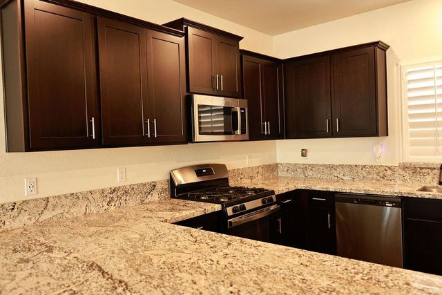 1382 Shoreline Drive, Madera, CA 93637