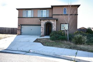 1382 Shoreline Drive, Madera, CA 93637