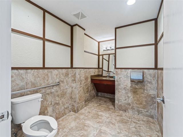 837 S MAIN STREET, Wildwood, FL 34785