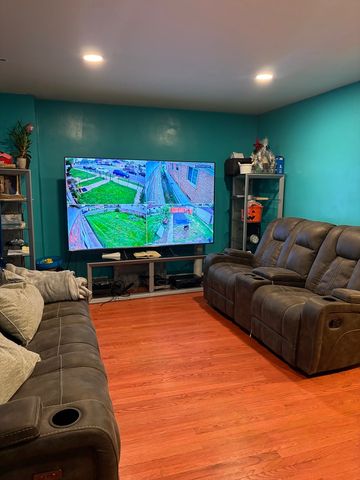 1250 W 115th Street, Chicago, IL 60643