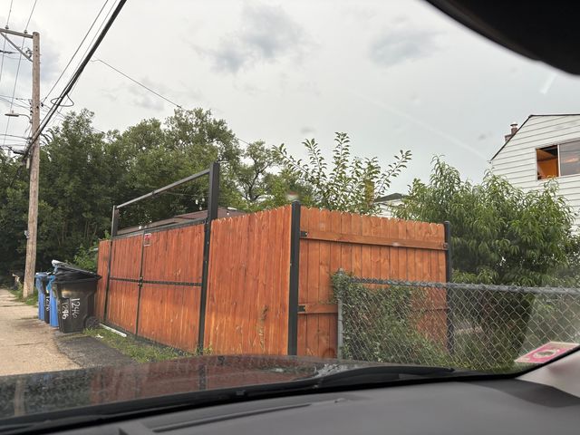 1250 W 115th Street, Chicago, IL 60643