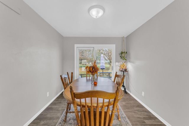 40522 Bloomfield ROAD, Genoa City, WI 53128