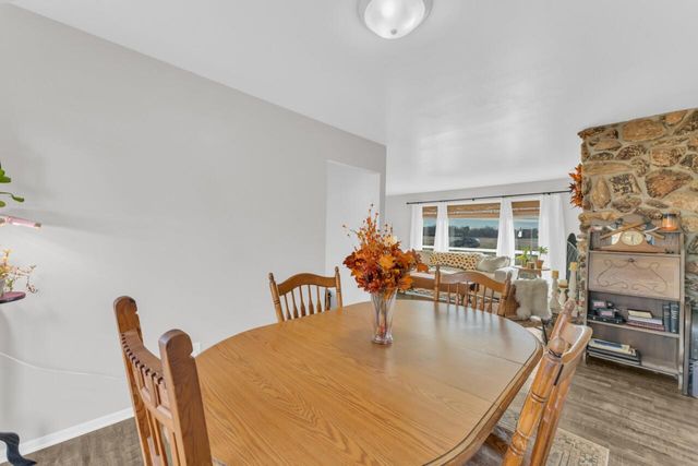 40522 Bloomfield ROAD, Genoa City, WI 53128