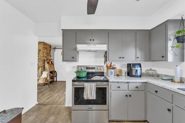 40522 Bloomfield ROAD, Genoa City, WI 53128