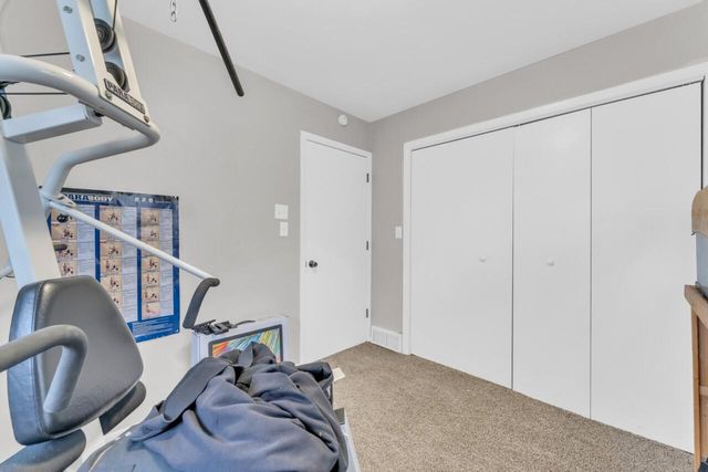 40522 Bloomfield ROAD, Genoa City, WI 53128