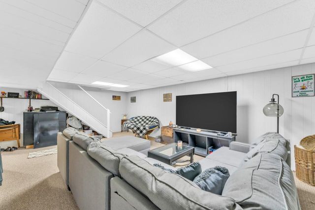 40522 Bloomfield ROAD, Genoa City, WI 53128