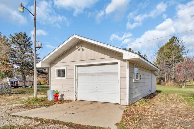 40522 Bloomfield ROAD, Genoa City, WI 53128