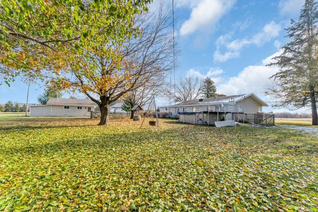 40522 Bloomfield ROAD, Genoa City, WI 53128