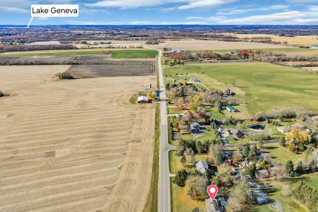 40522 Bloomfield ROAD, Genoa City, WI 53128