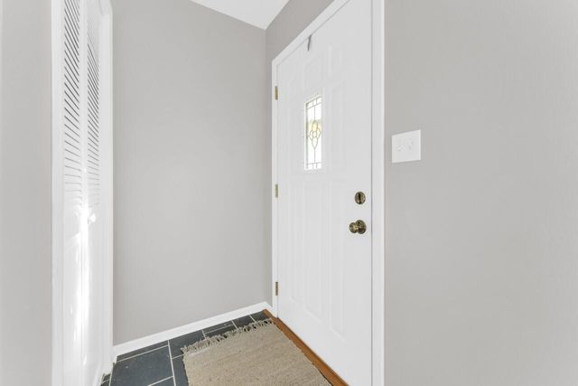 40522 Bloomfield ROAD, Genoa City, WI 53128