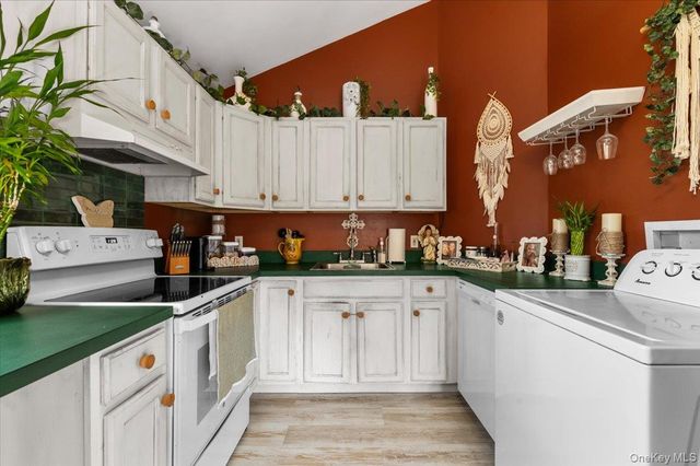 2192 6th Street, East Meadow, NY 11554
