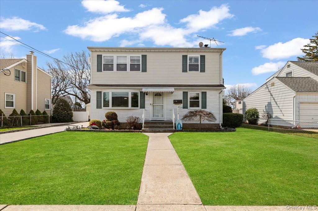 2192 6th Street, East Meadow, NY 11554