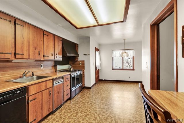 364 West Delavan Avenue, Buffalo, NY 14213