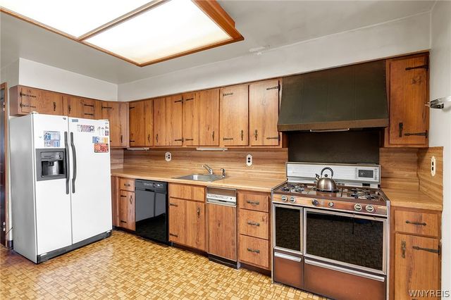 364 West Delavan Avenue, Buffalo, NY 14213