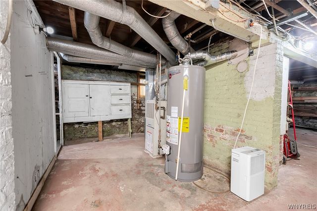 364 West Delavan Avenue, Buffalo, NY 14213