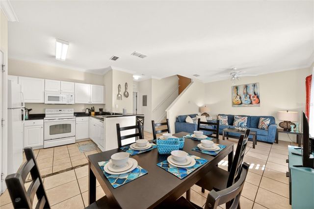 2950 LUCAYAN HARBOUR CIR 105, Kissimmee, FL 34746