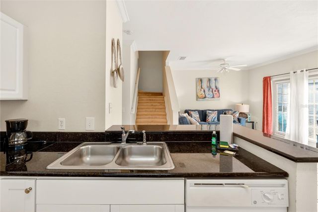 2950 LUCAYAN HARBOUR CIR 105, Kissimmee, FL 34746