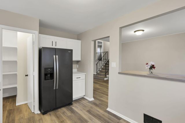 1255 Manfeld Drive, Columbus, OH 43227