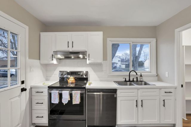 1255 Manfeld Drive, Columbus, OH 43227