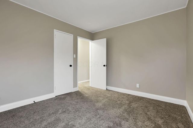 1255 Manfeld Drive, Columbus, OH 43227