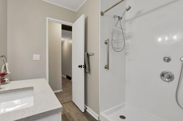 1255 Manfeld Drive, Columbus, OH 43227